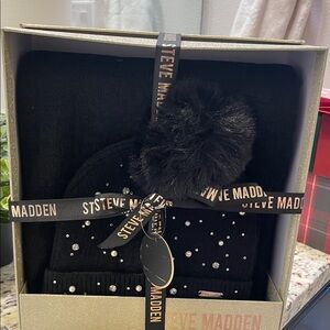 Steve Madden Black Knit Beanie with black scarf